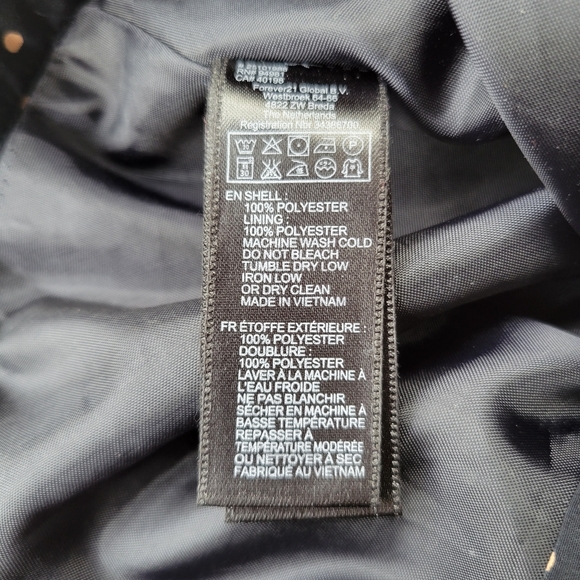 NWOT! FOREVER 21 Skater Skirt - Picture 5 of 8